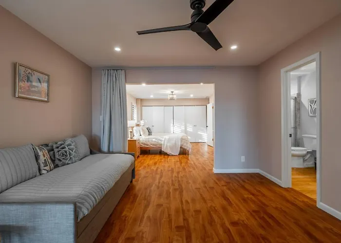 Ferienhaus New! Scenic Escape | Yard/views/trails! *
