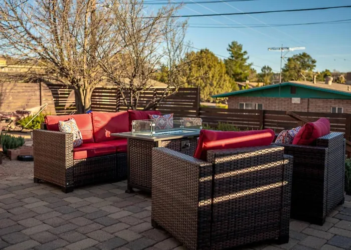 New! Scenic Escape | Yard/views/trails!