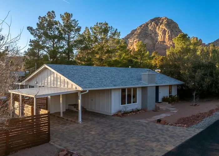 New! Scenic Escape | Yard/views/trails!